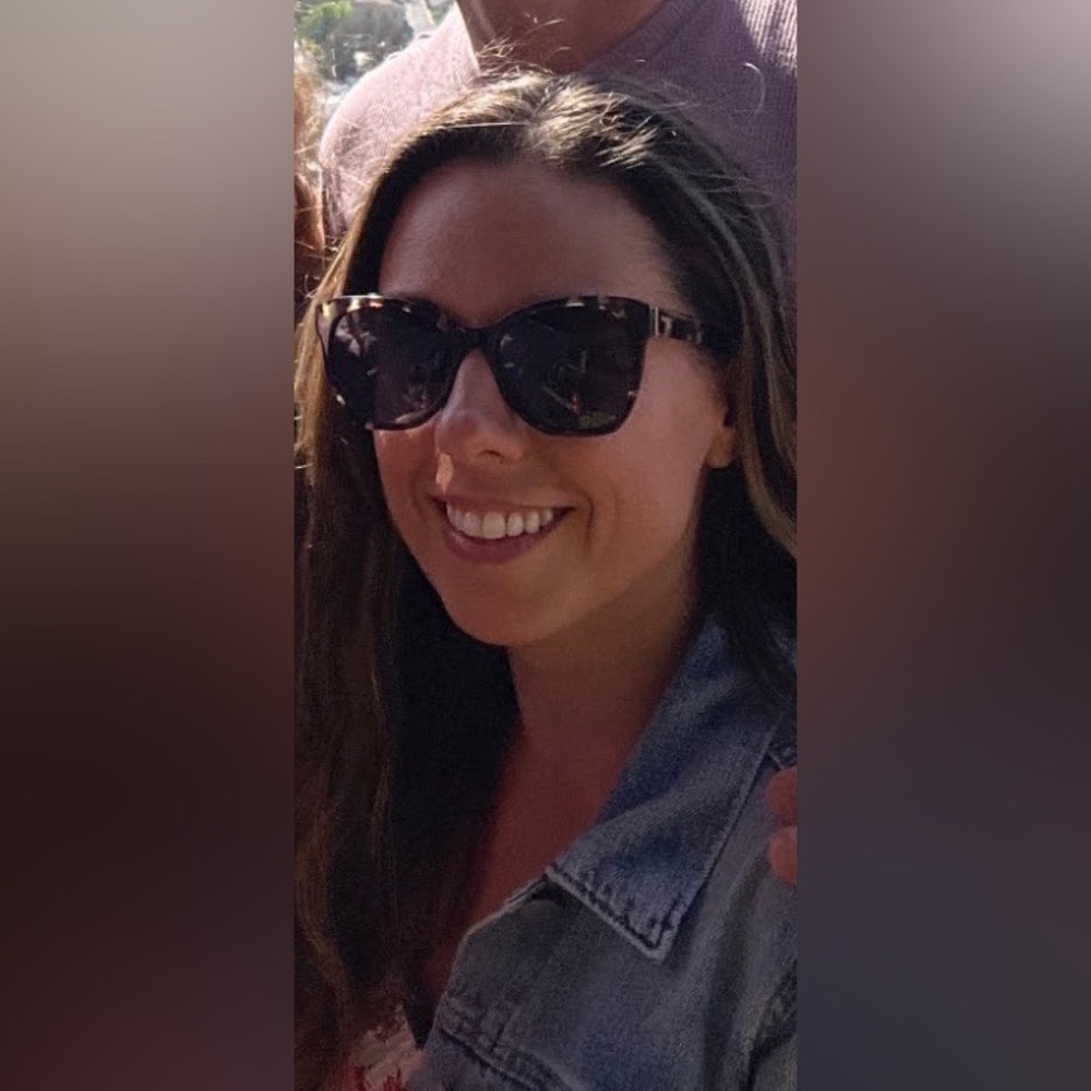 Meet your Posher, Nicole
